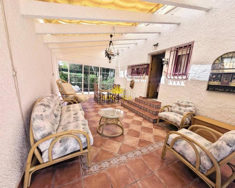 Foto c982944f-89a5-4a07-9901-c6aecf3596eb. Alquiler chalet disponible desde septiembre hasta juniote presentamos este estupendoampnbspchalet independiente, perfecto para quienes buscan ampl en San Javier
