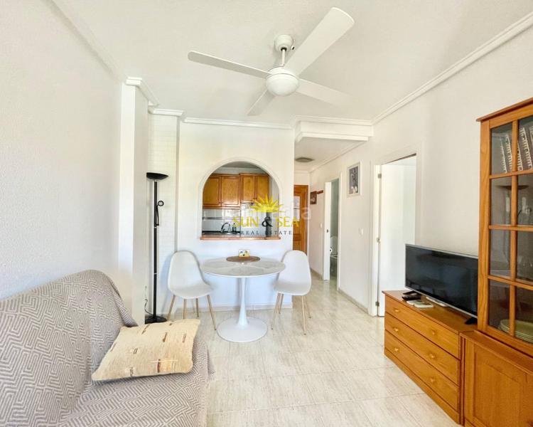 Foto 0061add4-7987-4c9e-83ce-84f600dda6c9. Rent flat with heating parking pool in El Acequión Torrevieja