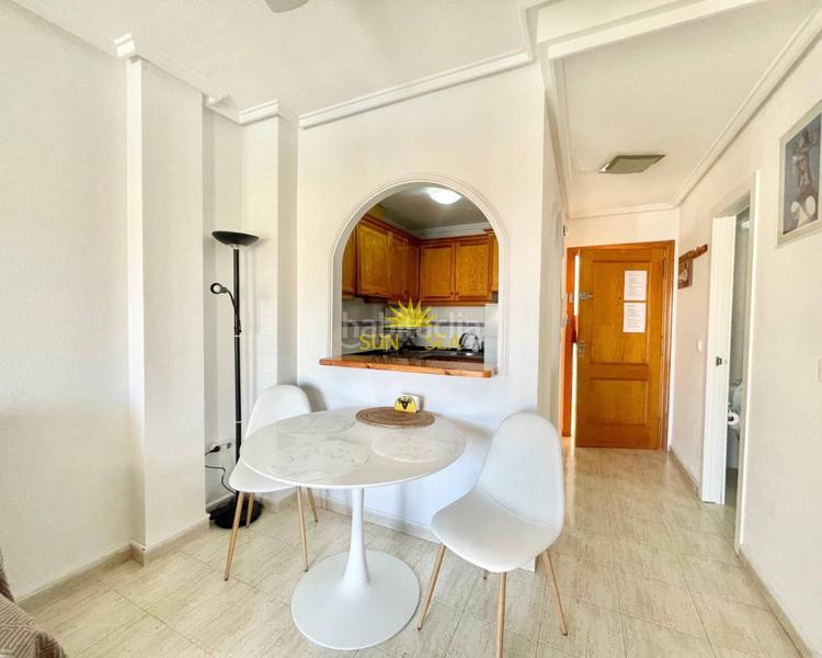 Foto 695b9ba0-bec3-4f86-9fe2-d46a2ad24434. Rent flat with heating parking pool in El Acequión Torrevieja