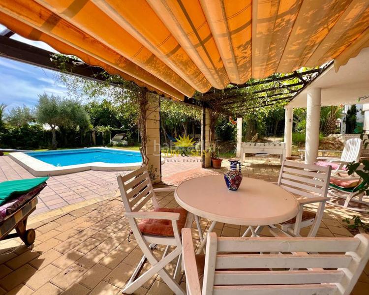 Foto d5cf7263-5db2-4849-b3e2-8fb1780f5350. Lloguer casa amb calefacció aparcament piscina a Torrevieja
