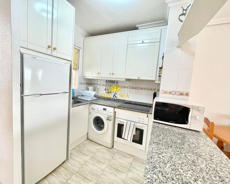 Foto 147f6edd-9f19-4e2a-9454-a35e902f30ea. Rent flat with heating parking pool in Zona Carrefour - Urbanizaciones Torrevieja