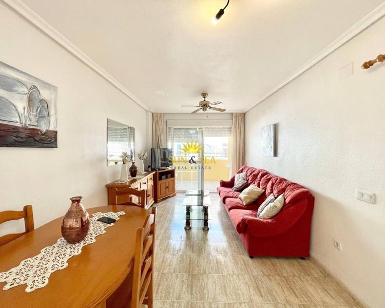Foto 8d3977d8-f847-4398-afca-f3014ab284cb. Rent flat with heating parking pool in Zona Carrefour - Urbanizaciones Torrevieja