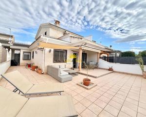 Location Maison à Torre de la Horadada. Iexclalquiler disponible desde el 15 de octubre para todo el ant