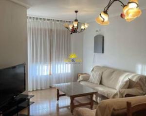 Location Appartement à Dolores. Iexclalquiler desde finales de noviembre para todo el antildeo!t