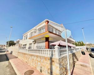 Lloguer Apartament a Zona los Frutales. Iexclalquiler desde ya hasta junio!te presentamos este amplio y