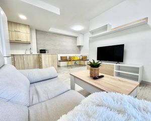 Rent Flat in La Veleta. Iexclalquiler disponible junio para todo el antildeo!descubre es