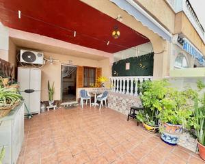 Xalet a Playa Flamenca. Iexclen venta chalet pareado en los altos, torrevieja!chalet par