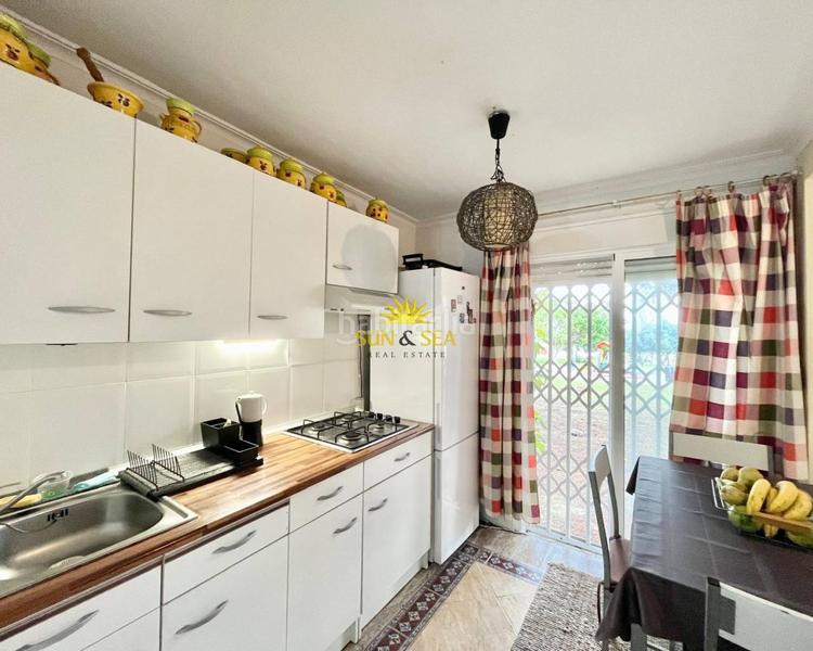 Foto 1b48dd34-6610-43fb-a021-e67b3bbf403f. Chalet con riscaldamento piscina in Playa Flamenca Orihuela