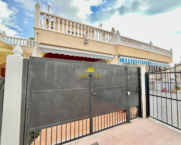 Foto 32bd30f5-3457-4f5d-9dd5-2d64f5ffb069. Chalet con riscaldamento piscina in Playa Flamenca Orihuela