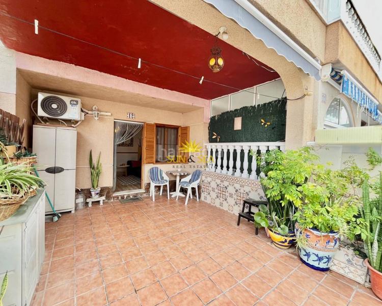 Foto b8563982-f87d-466f-aa4d-ab73d5bde720. Chalet con riscaldamento piscina in Playa Flamenca Orihuela