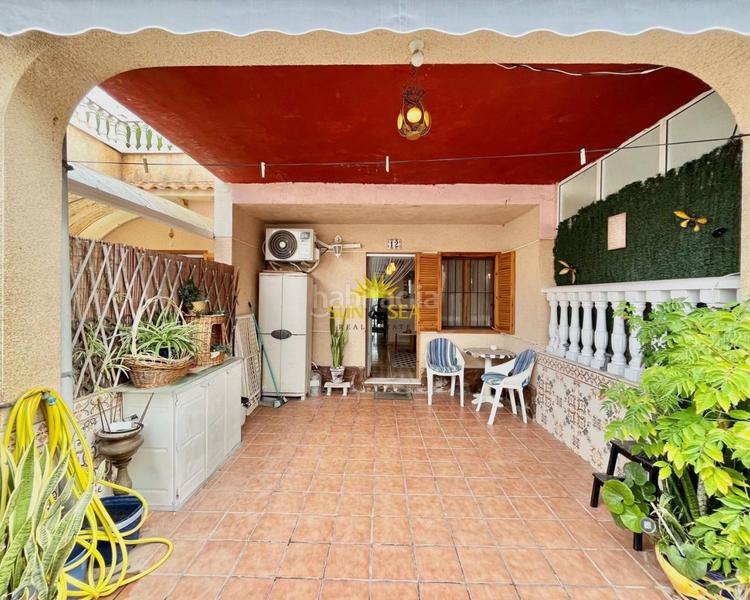 Foto d9a4b2b7-ee5c-4943-8458-ba9182714091. Chalet con riscaldamento piscina in Playa Flamenca Orihuela