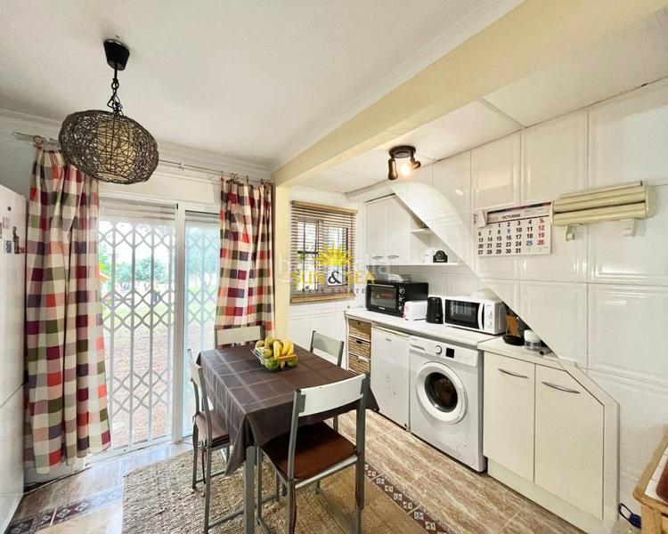 Foto f5e5df07-085c-4b12-a8fb-99c81ec5b753. Chalet con riscaldamento piscina in Playa Flamenca Orihuela