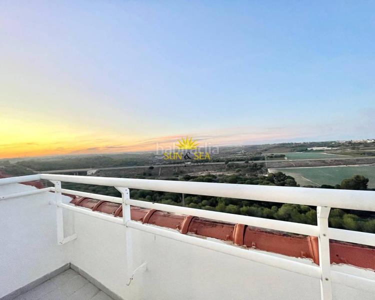 Foto ceb660d8-9cc1-485f-94aa-c3c8d931bf07. Miete dachwohnung mit heizung parking pool in Campoamor Orihuela