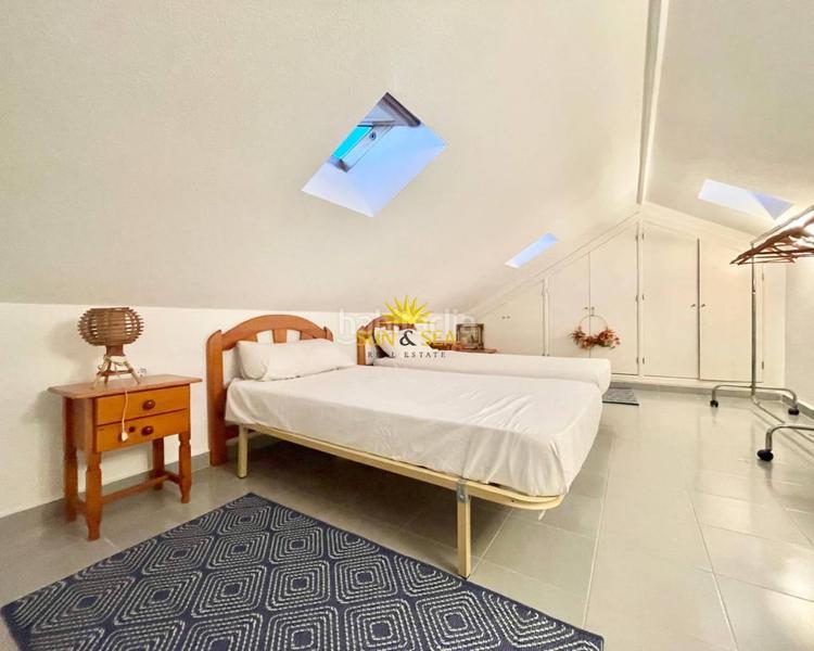 Foto 49fc0bd4-cc38-4d1f-b6f6-b81ec6c12c20. Rent penthouse with heating parking pool in Campoamor Orihuela