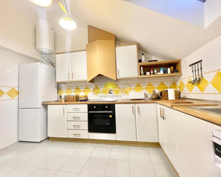 Foto 686a68ff-5cf2-4987-8f16-3aacb5a7b967. Rent penthouse with heating parking pool in Campoamor Orihuela