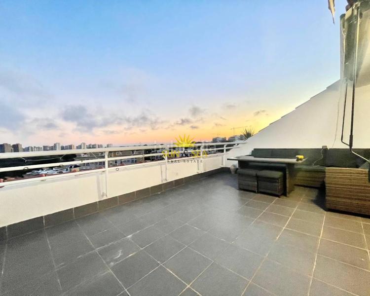 Foto 6c0f7c77-b785-4e97-b330-76aef0b10a91. Rent penthouse with heating parking pool in Campoamor Orihuela