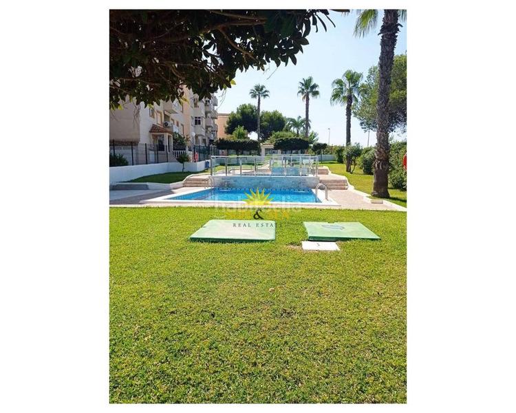 Foto db79416c-cd1b-49f5-86ad-9965fb0c878c. Location appartement avec chauffage piscine dans Torreblanca Torrevieja