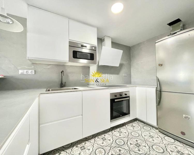 Foto 1665f799-86e2-4543-b65f-c9c0bd78d1bb. Alquiler piso iexclalquiler disponible desde enero hasta junio!te presentamos esteampnbspamplio apartamento de 3 dormitorios y 1 bantildeo situa en Alicante