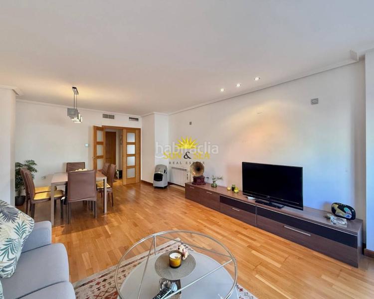 Foto 596c5e1e-cd87-4e3e-ae3a-0b7efe0b8532. Location appartement avec parking dans Centro - Muelle Pesquero Torrevieja