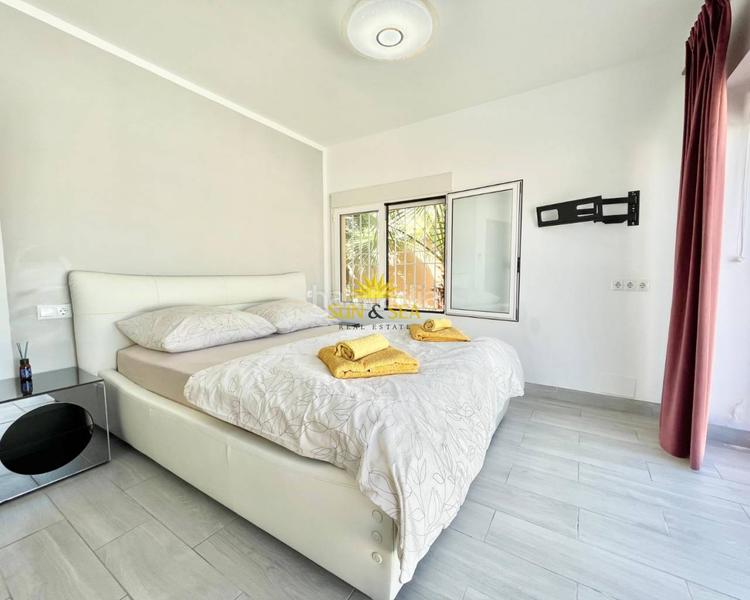 Foto c19568a5-a82b-4957-b28d-cd41b86e64d2. Rent house with heating parking pool in Pueblo Latino Pilar de la Horadada