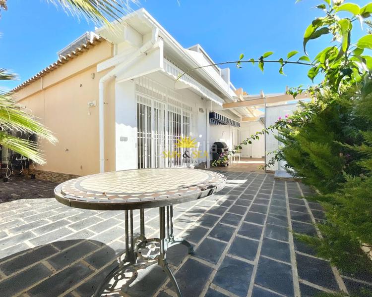 Foto c3cc517f-c534-4e37-931a-4d59794f30e6. Rent house with heating parking pool in Pueblo Latino Pilar de la Horadada