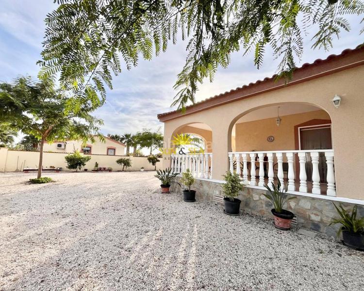 Foto 9cfd3adc-1b81-40bd-8cf5-1d4d1f5b9062. Location chalet avec chauffage parking dans Dolores