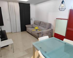 Alquiler Piso en Orihuela Ciudad. Iexclalquiler disponible desde ya para todo el antildeo!iexcldes