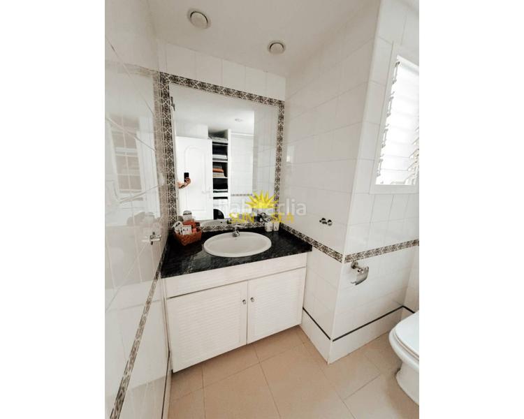 Foto 389b419a-8329-400c-9136-83a06632d841. Rent apartment with heating parking in Playa de San Juan Alicante