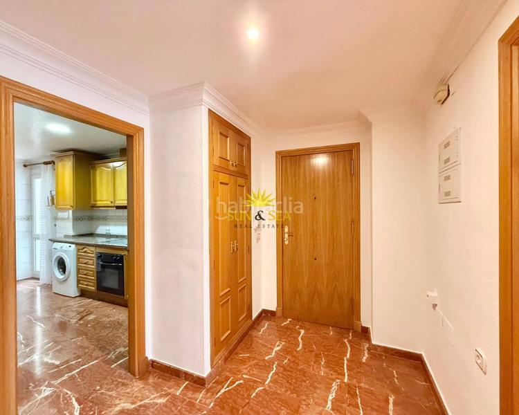 Foto 3fd15717-e7bf-43e5-b9ea-2d335000661d. Alquiler piso iexclalquiler disponible desde ya para todo el antildeo!te presentamos este espaciosoampnbspapartamento de 4 dormitorios, totalmen en Torrevieja