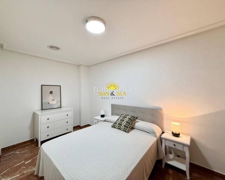 Foto 79997457-cd5d-4aec-8b5b-7f5e8904baef. Alquiler piso iexclalquiler disponible desde ya para todo el antildeo!te presentamos este espaciosoampnbspapartamento de 4 dormitorios, totalmen en Torrevieja