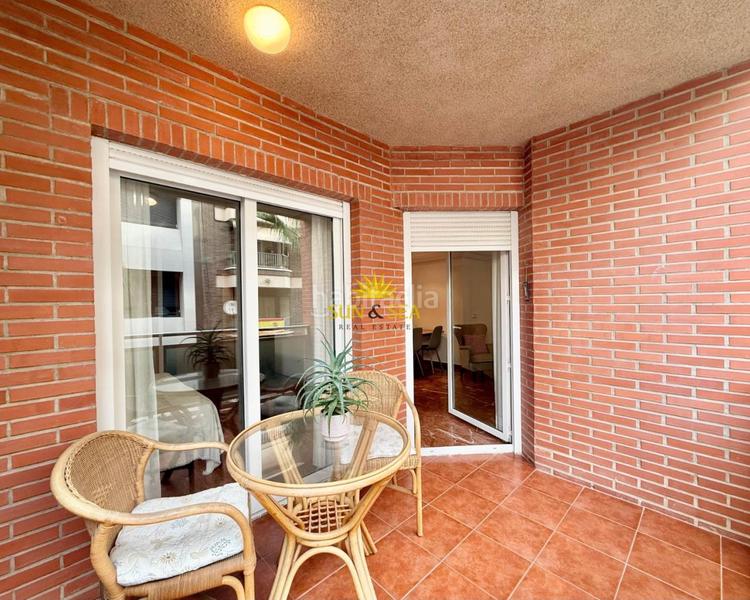 Foto ed4b1ced-3b6c-49bc-8e85-b10bc83e31ba. Alquiler piso iexclalquiler disponible desde ya para todo el antildeo!te presentamos este espaciosoampnbspapartamento de 4 dormitorios, totalmen en Torrevieja