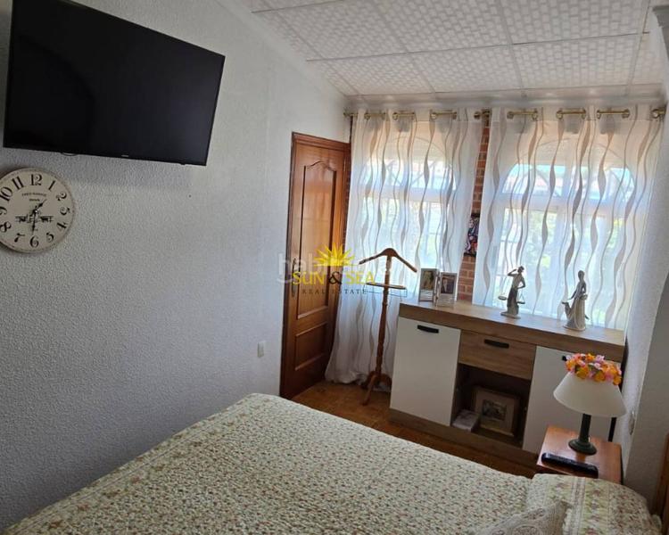 Foto 91934c98-05fe-46d7-a800-c92986791859. Chalet avec chauffage dans Playa de los Náufragos Torrevieja