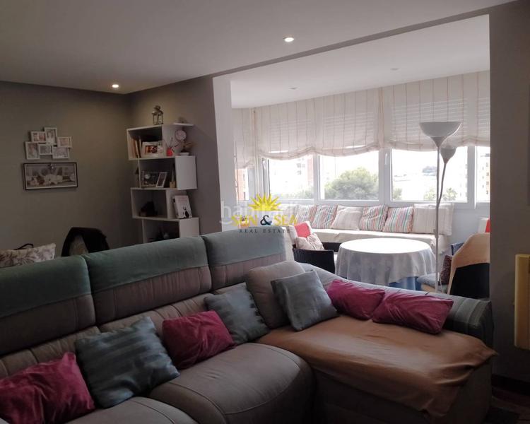 Foto 35557dd6-cc89-4f3a-bbe5-ec166438213f. Rent apartment with heating parking in Campello Playa Campello (el)