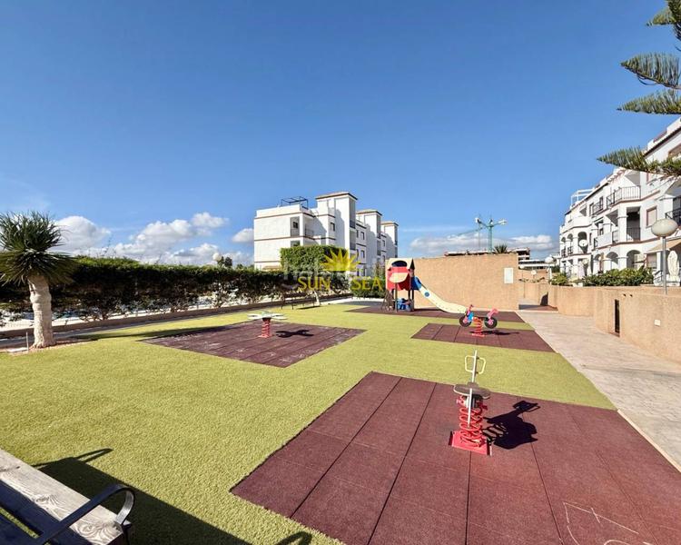 Foto 7d1f0aa4-b9bc-419a-8536-eb995c9072cf. Maison avec chauffage parking piscine dans Zeniamar - Horizonte - La Campana Orihuela