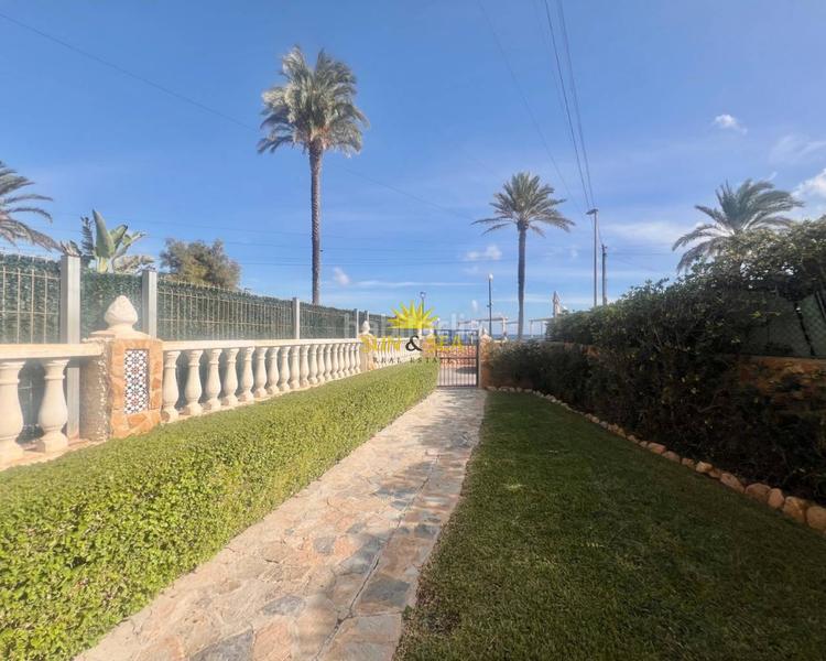 Foto 973eaa4b-4027-4960-9128-cd9ca4aacb07. Haus mit heizung in Punta Prima Torrevieja