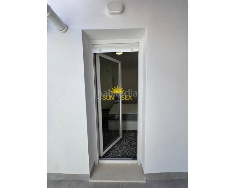 Foto 42ec880f-eed9-4242-9e87-be18ea31cc1e. Piso iexclventa de apartamento !amplio apartamento ideal para familias grandes o como inversioacuten, ubicado en una zona en Torrevieja