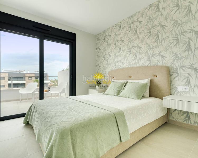 Foto 28a7ae8f-1057-44ae-b88d-d59964015f25. Rent penthouse with heating parking pool in Playa Flamenca Orihuela