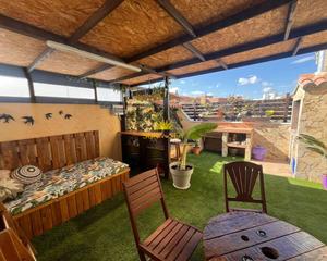 Chalet à San Pedro del Pinatar. Iexclventa de chalet adosado en san pedro del pinatar  amplio, l