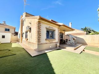 Chalet à Santiago de La Ribera. Iexclventa de chalet independiente en santiago de la ribera, san