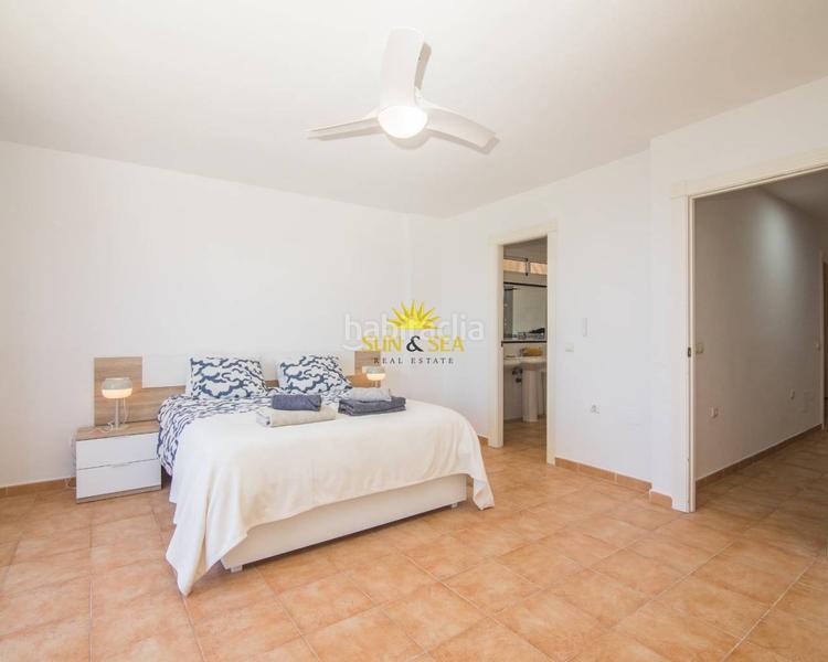 Foto 86158af8-5e99-4dd2-8b78-3adcd1ad0ff3. Lloguer xalet amb calefacció aparcament piscina a Santa Pola