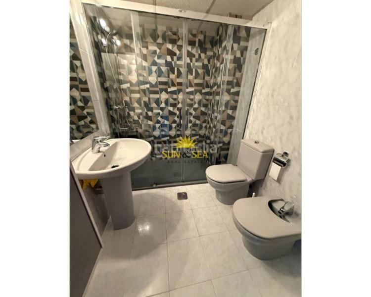 Foto 13d34106-a097-4348-bdf0-7515f69a4fe6. Alquiler piso iexclalquiler disponible desde diciembre para todo el antildeo!acogedor apartamento enampnbsp1ordf planta con ascensor, ubicado en en Torrevieja