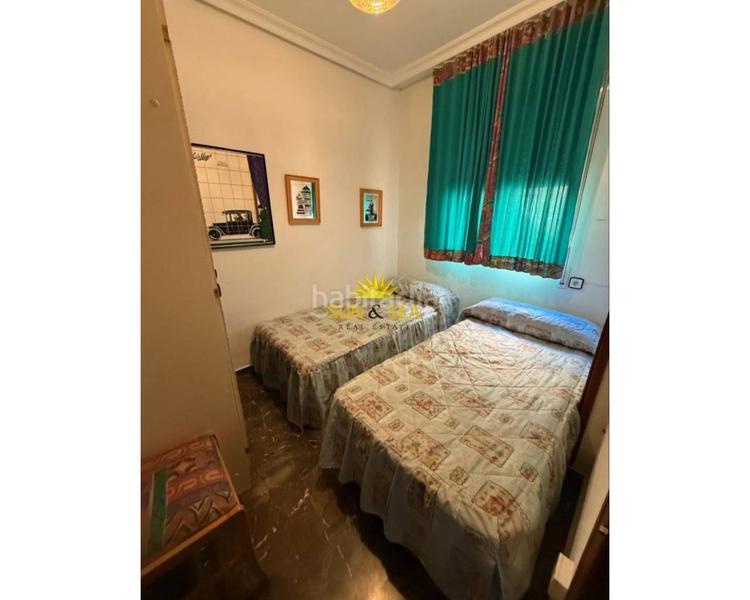 Foto ae4a6322-814a-4cfe-b1f5-ff4072888980. Alquiler piso iexclalquiler disponible desde diciembre para todo el antildeo!acogedor apartamento enampnbsp1ordf planta con ascensor, ubicado en en Torrevieja