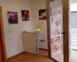 Affitto Locale commerciale in Cox. Iexclalquiler disponible desde ya pata todo el antildeo!te prese