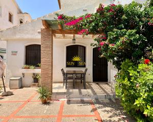 Lloguer Casa a La Zenia. Iexclalquiler disponible desde el 20 de diciembre para todo el a