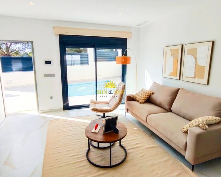 Foto 6666a1a9-c217-4041-a354-2dab4d096091. Chalet iexclexclusivo chalet de obra nueva en venta!te presentamos este exclusivo chalet de obra nueva en venta, ubicado enampnbsppinar d en Pilar de la Horadada