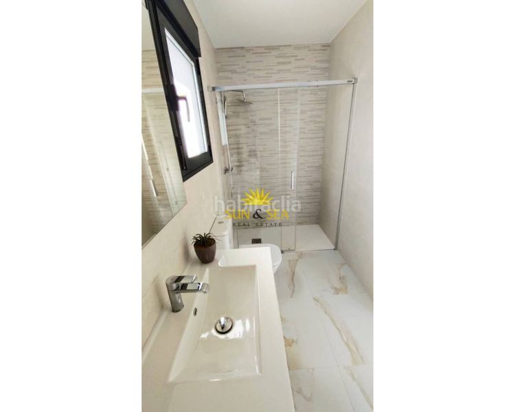 Foto a4030e51-9210-4103-91aa-dabbf39af988. Chalet iexclexclusivo chalet de obra nueva en venta!te presentamos este exclusivo chalet de obra nueva en venta, ubicado enampnbsppinar d en Pilar de la Horadada