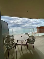 Location Appartement à Playa Poniente. Iexclalquiler disponible desde ya para todo el antildeo!moderno