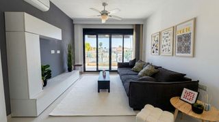 Flat in Pueblo Latino. Ampnbspapartamento en venta en mil palmeras ndash a 650m de la p