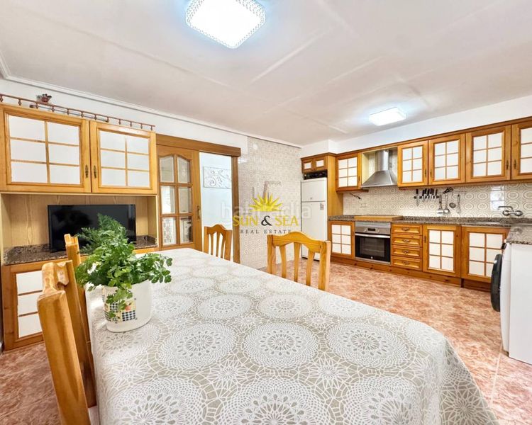 Foto f02c1f6a-072b-4fb2-9a3c-e573ebda51d6. Pis amb calefacció a Campello Pueblo Campello (el)