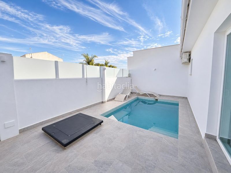 Foto c574ec6f-9939-4b25-b0c2-58238ee452e9. Casa amb calefacció aparcament piscina a La Regia Orihuela